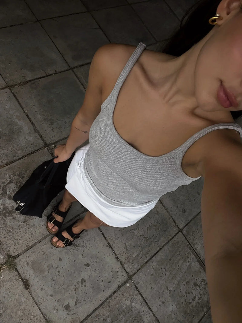 @elisarovelle